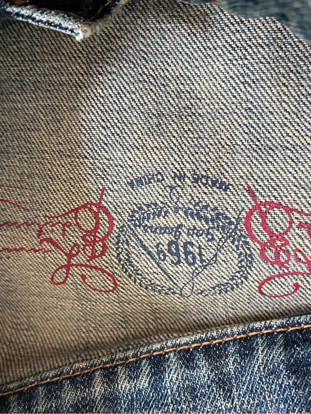 Gap1969 denim jacket size L with back applique - Picture 4 of 4